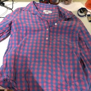 Vineyard Vines half button down size 6